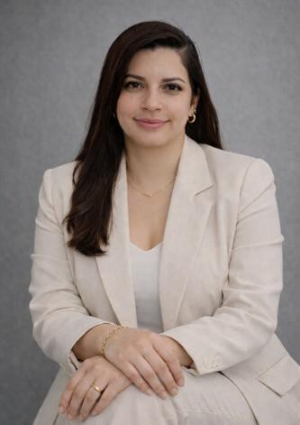 Camila Oliveira Aires, advogada especialista em Direito Imobiliário